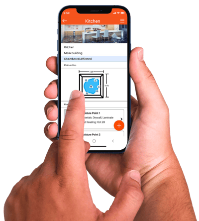 encircle-hydro-mobile-app-in-hand